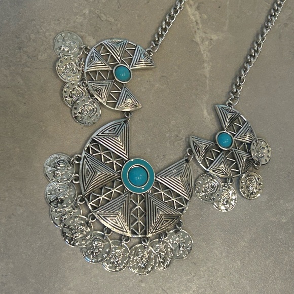 NEW SILVER TURQUOISE STATEMENT NECKLACE - Picture 4 of 5